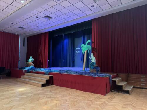 Theaterbesuch des Bärtrinums von Jahrgang 3